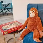 Monkey Magic Mansion 2 Bedroom Next To Tram And Lake