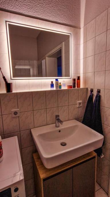 Apartment Monkey Magic Mansion 2 Bedroom Next To Tram And Leipzig