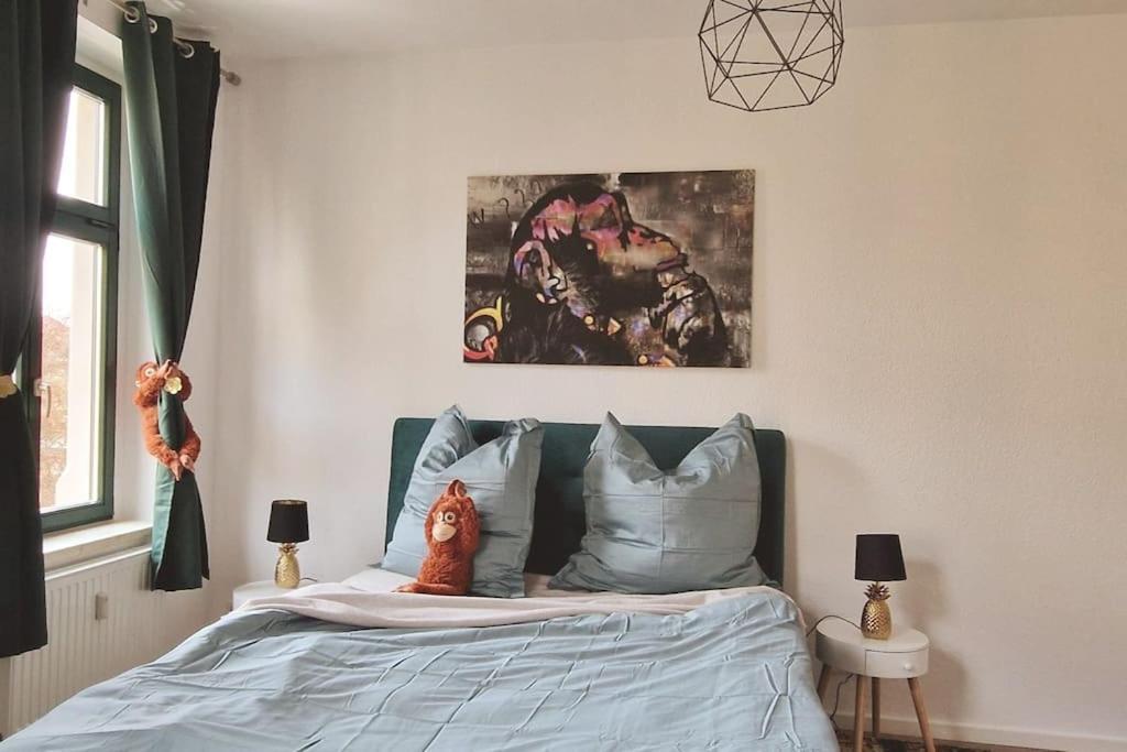 Monkey Magic Mansion 2 Bedroom Next To Tram And Apartment *